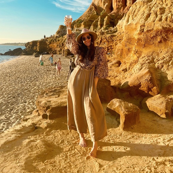 Meet your Posher, Jess - Picture 1 of 1